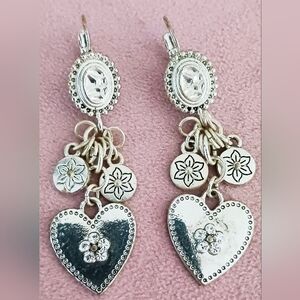 💗Silver-toned Dangle Heart Pierced Earrings, 2.5" length, Super Cute